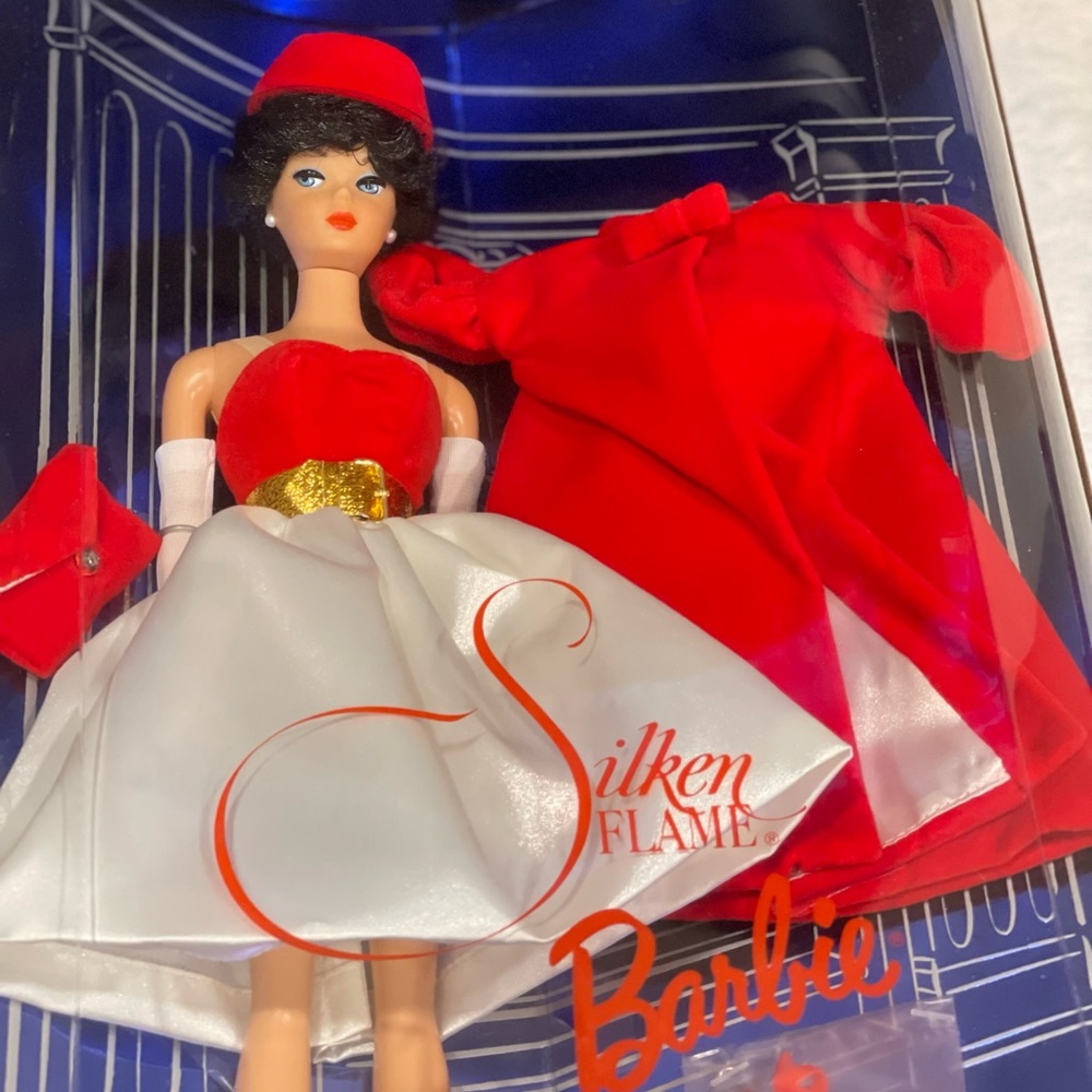 Silken Flame Barbie (Brunette), 1962 Fashion and Doll Reproduction, 1997